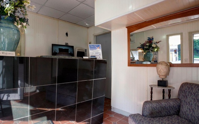 photo 2 of Americas Best Value Inn-Highland/Poughkeepsie