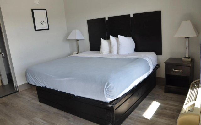 photo 3 of OYO Hotel Covington GA