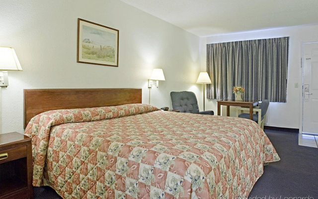 photo 5 of Americas Best Value Inn Dayton