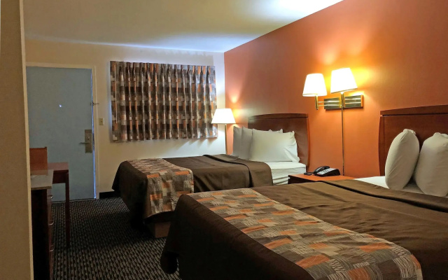 photo 5 of Americas Best Value Inn Sullivan