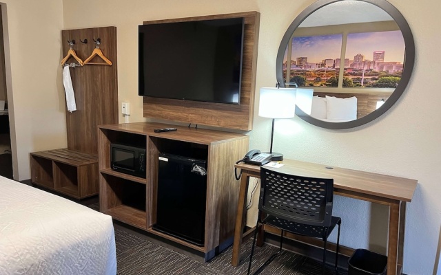 photo 4 of Days Inn By Wyndham Monroe Nc