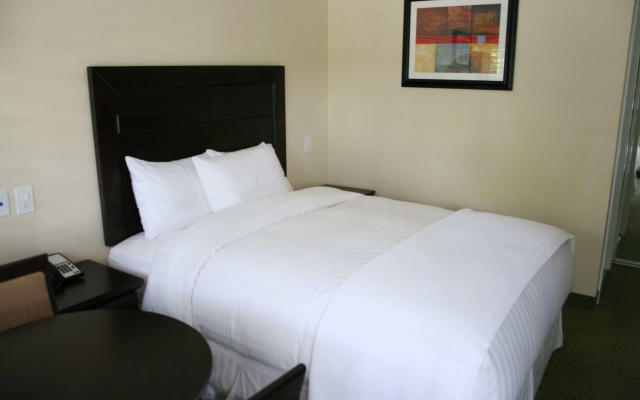 photo 3 of Raincross Hotel