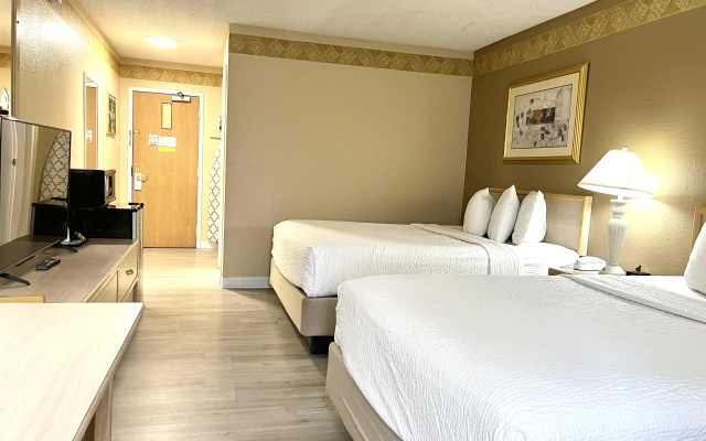 photo 4 of Brentwood Inn & Garden