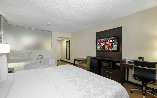 photo 5 of Red Roof Inn PLUS+ & Suites Opelika