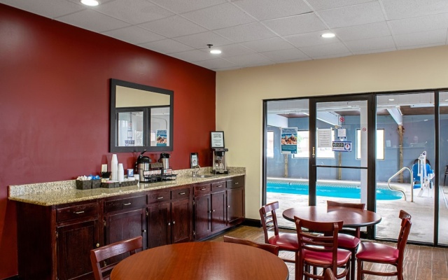 photo 3 of Americas Best Value Inn