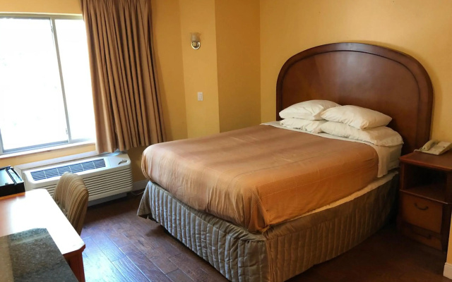 photo 2 of Americas Best Value Inn Addison Dallas