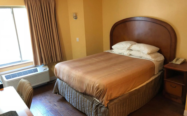 photo 4 of Americas Best Value Inn Addison Dallas