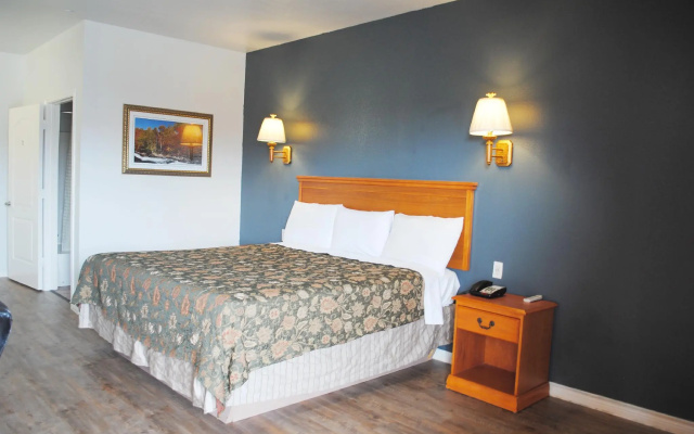 photo 5 of Bestway Inn