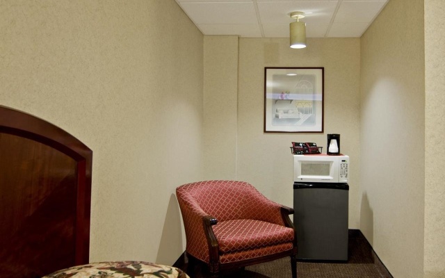 photo 3 of Americas Best Value Inn Neptune