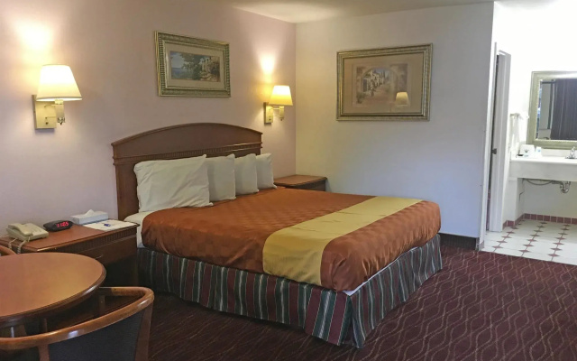 photo 2 of Americas Best Value Inn Pico Rivera Los Angeles E