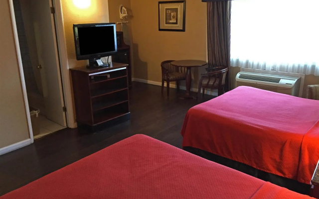 photo 4 of Inn@Bayshore