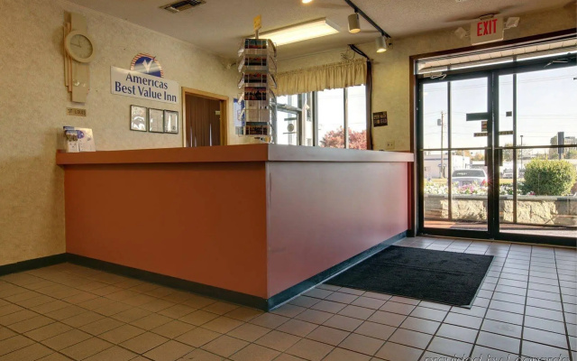 photo 2 of Americas Best Value Inn St Louis/airport