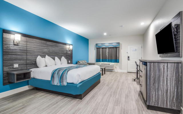 photo 3 of Americas Best Value Inn & Suites Houston at Hwy 6