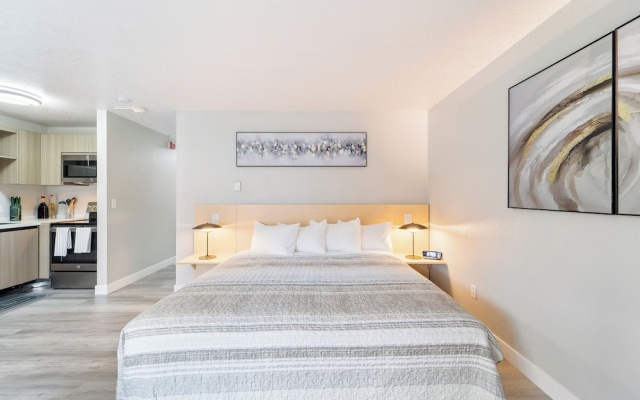 photo 3 of Sunrise Garden Suites