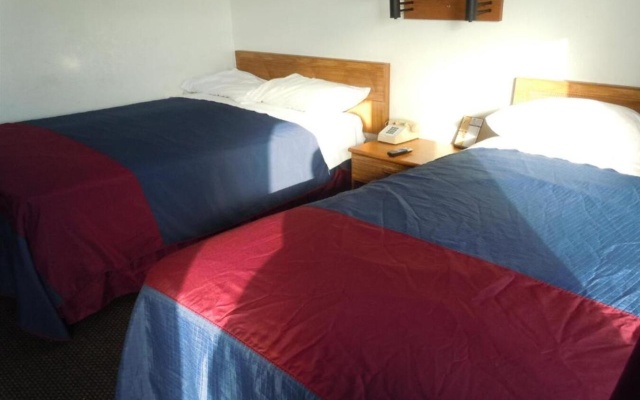 photo 2 of Americas Best Value Inn & Suites-Walker/Grand Rapids North