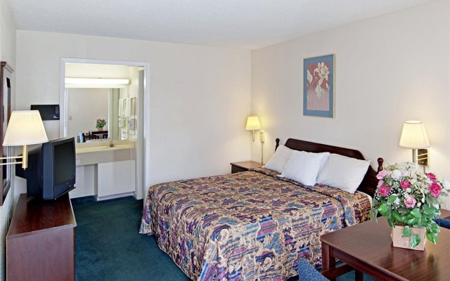 photo 4 of Americas Best Value Inn Buford Mall of Georgia