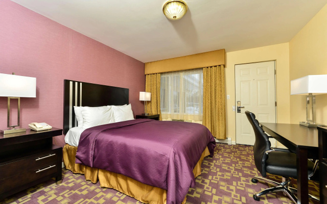 photo 2 of Americas Best Value Inn Providence North Scituate
