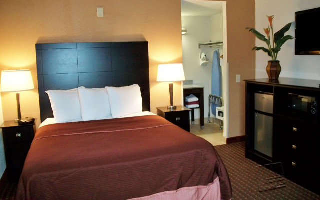 photo 3 of Americas Best Value Inn Romulus Detroit Airport