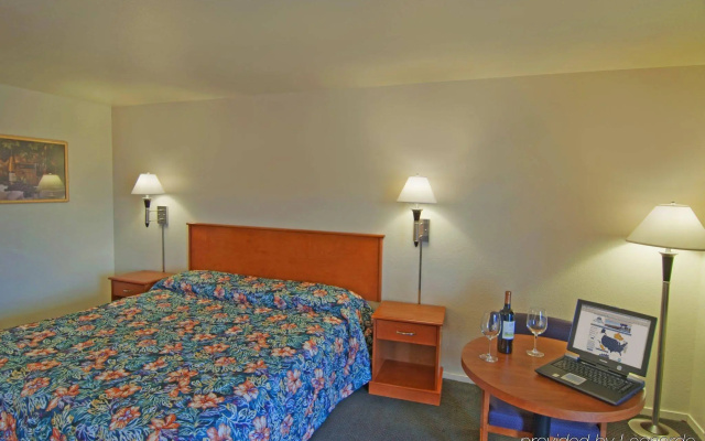 photo 5 of Americas Best Value Inn Santa Rosa, CA