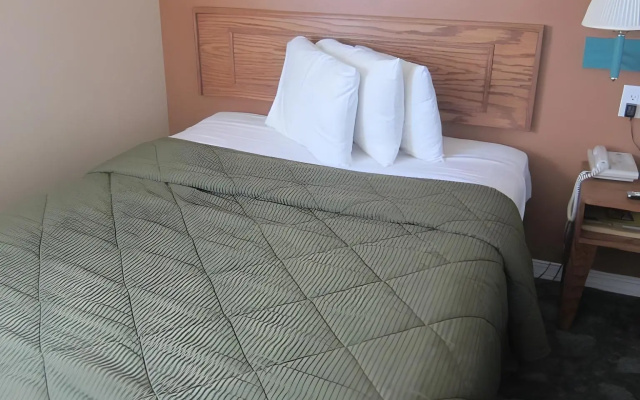 photo 3 of Pacific Best Inn