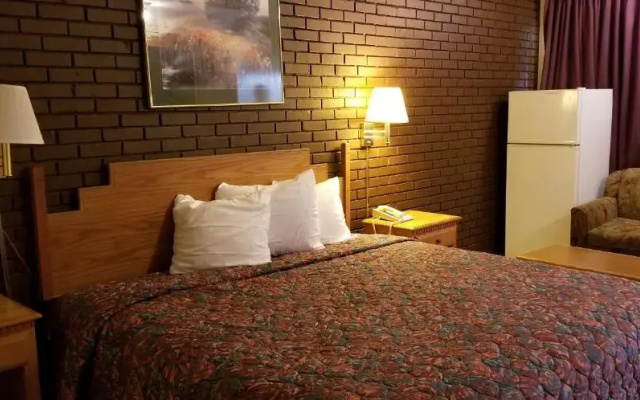 photo 3 of Americas Premier Inn