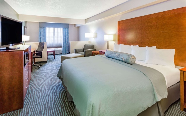 photo 4 of AmericInn by Wyndham Des Moines Airport