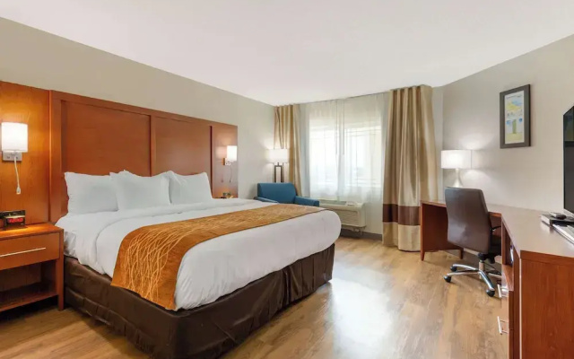 photo 5 of Comfort Inn & Suites Milford
