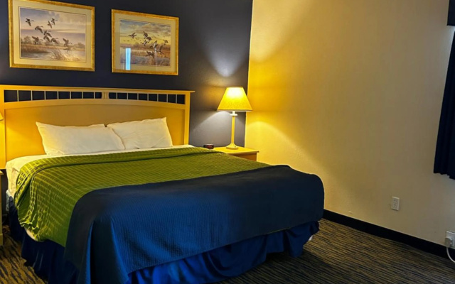 photo 4 of Ameristay Hotel Inn & Suites Waverly