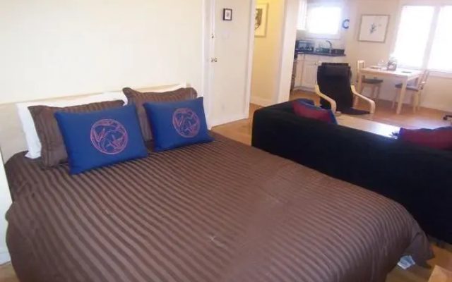 photo 2 of Russian Hill Apartment