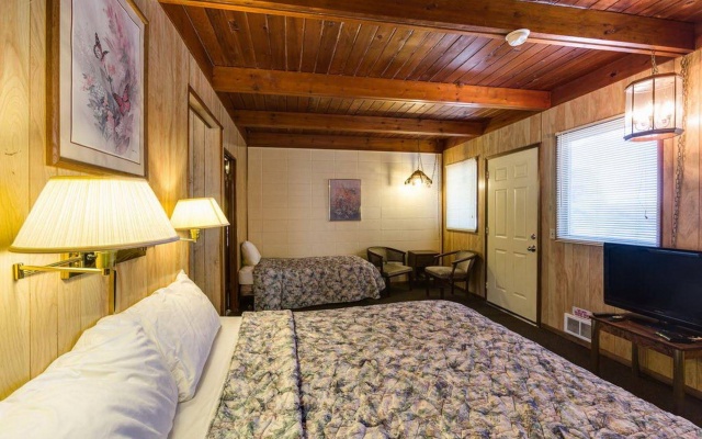 photo 3 of Anchor Inn Motel