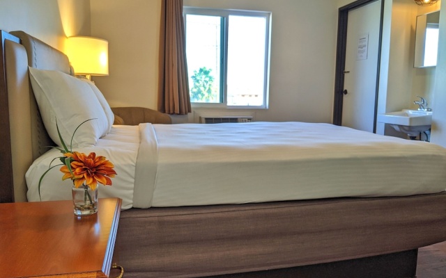 photo 5 of Anchor Pointe Inn