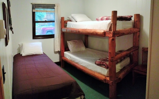 photo 3 of Anderson's Northland Lodge