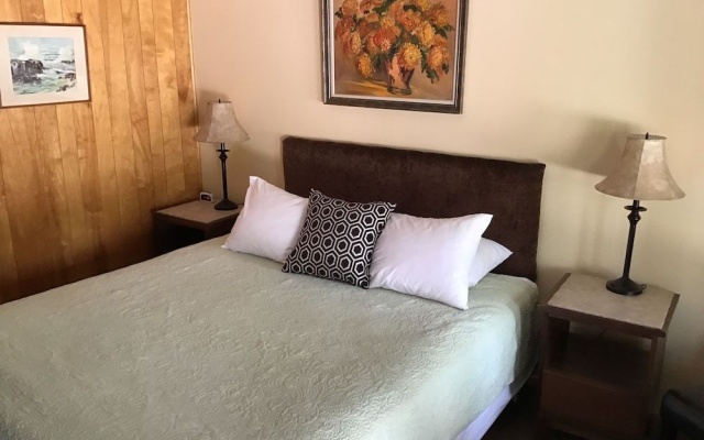 photo 3 of Andruss Motel