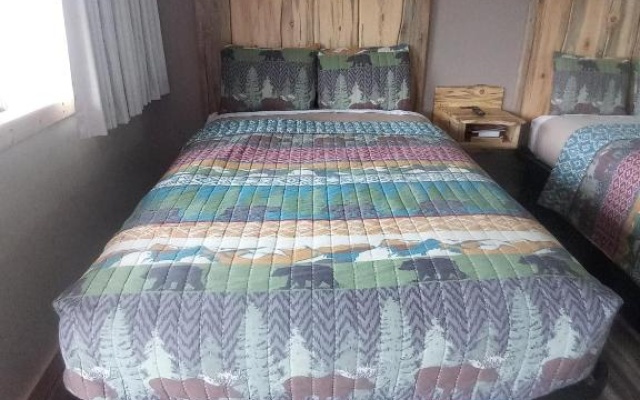 photo 3 of Aneth Lodge Budget 6