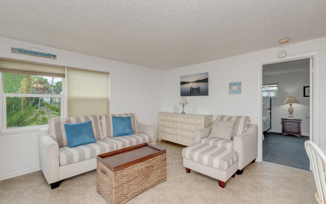 photo 2 of Anna Maria Island Beach Happy-Direct Beach Front-1BR-1BR