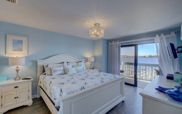 photo 5 of Anna Maria Island Beach Palms