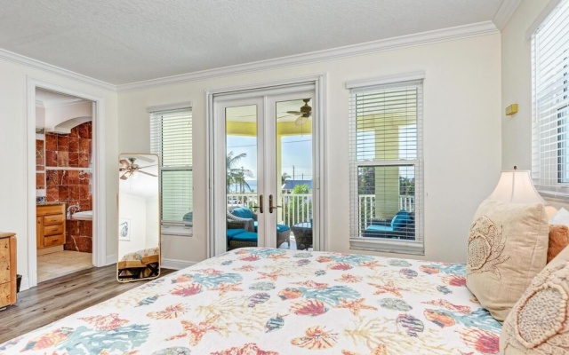 photo 5 of Anna Maria Island Sun s Up A