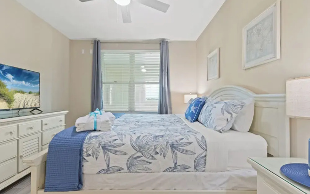 photo 4 of Beautiful 5th Floor Aqua Resort Unit With Direct Ocean Views, Sleeps 8!
