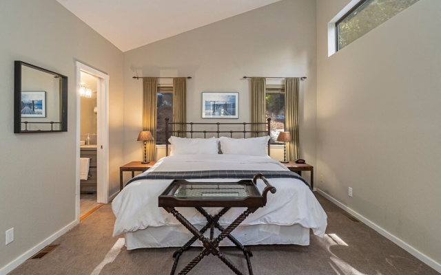 photo 3 of Archie's Bungalow by Tahoe Mountain Properties