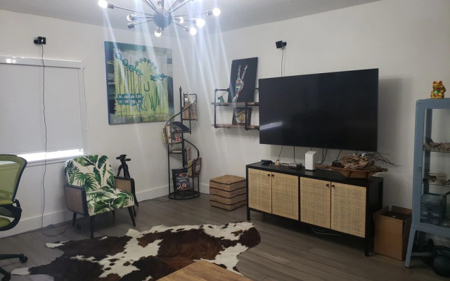 photo 2 of ARE-G Miami Lux Rental