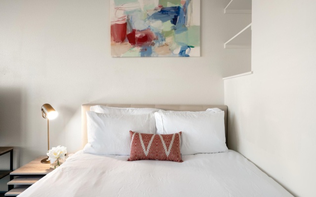 photo 2 of Arlington Beautiful Studio Apartment