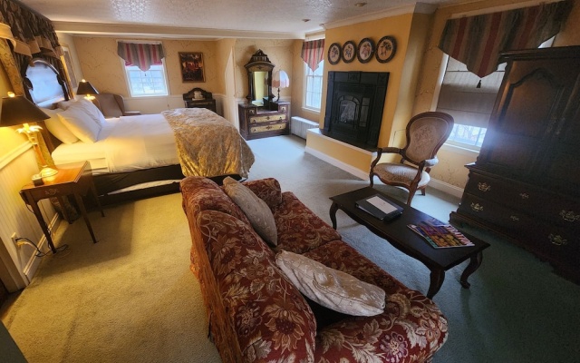 photo 4 of Arlington Inn
