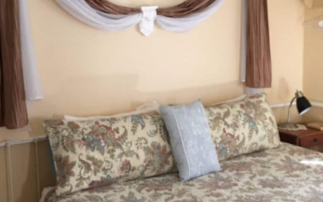 photo 2 of Artful Lodger Inn