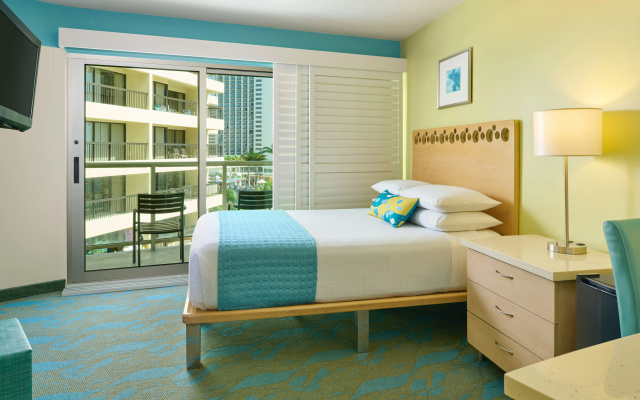 photo 4 of Waikiki Circle Hotel