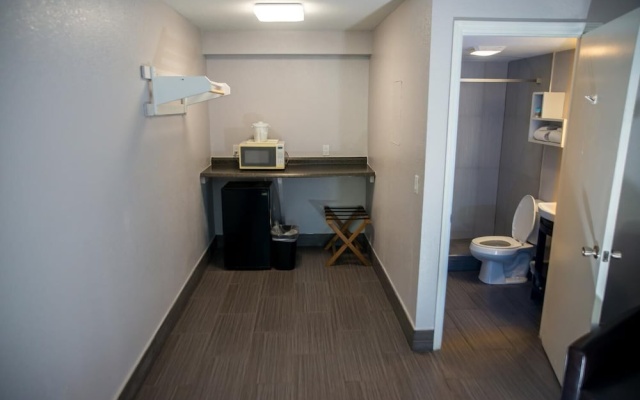 photo 5 of Atlantic Inn