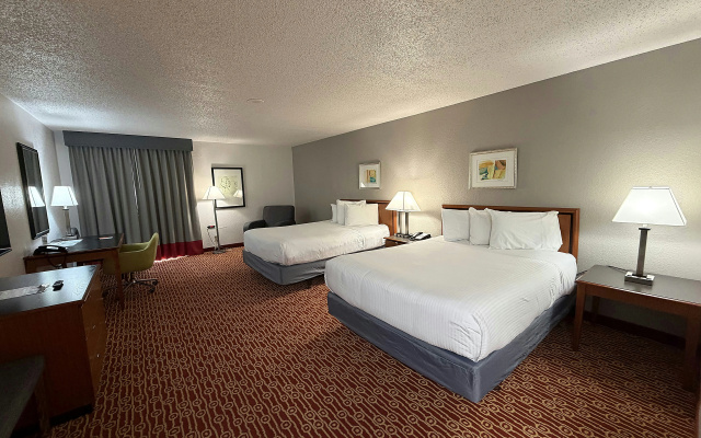 photo 4 of Atrium Hotel and Suites DFW Airport South