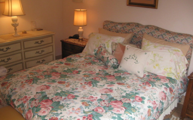 photo 5 of Auberge de Seattle; French Country Inn & French Cooking School