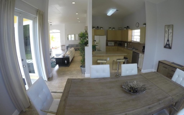 photo 5 of Aventura Home by Flatsaway