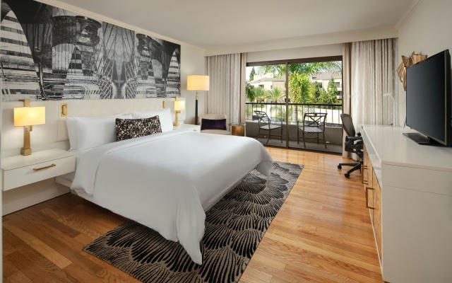 photo 5 of Avenue of the Arts Costa Mesa, a Tribute Portfolio Hotel