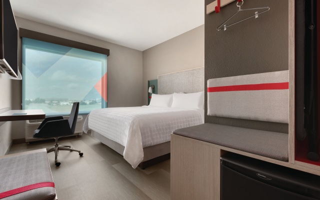 photo 3 of avid hotel Roseville - Minneapolis North by IHG